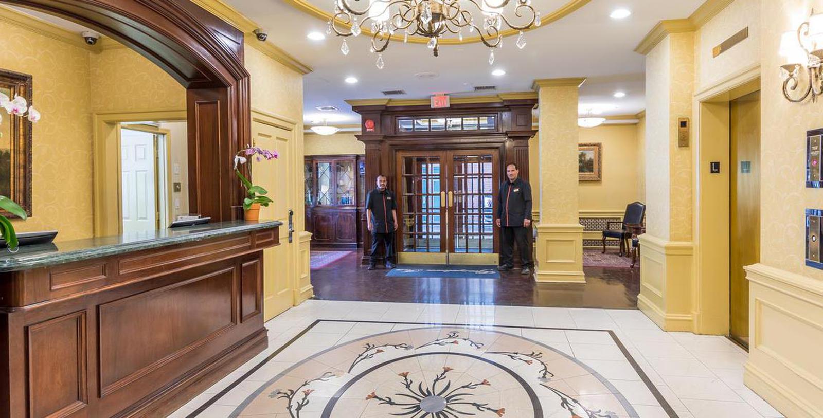Image of lobby Georgetown Inn, 1962, Member of Historic Hotels of America, in Washington, District of Columbia,Experience